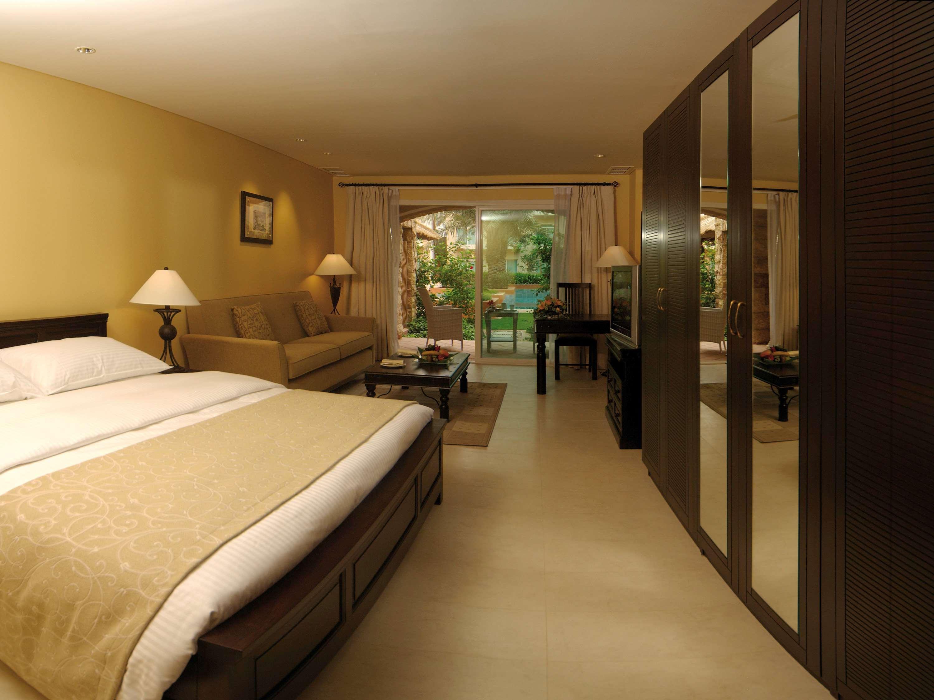 Moevenpick Hotel & Resort Al Bida'A Salmiya Bilik gambar Deluxe Room