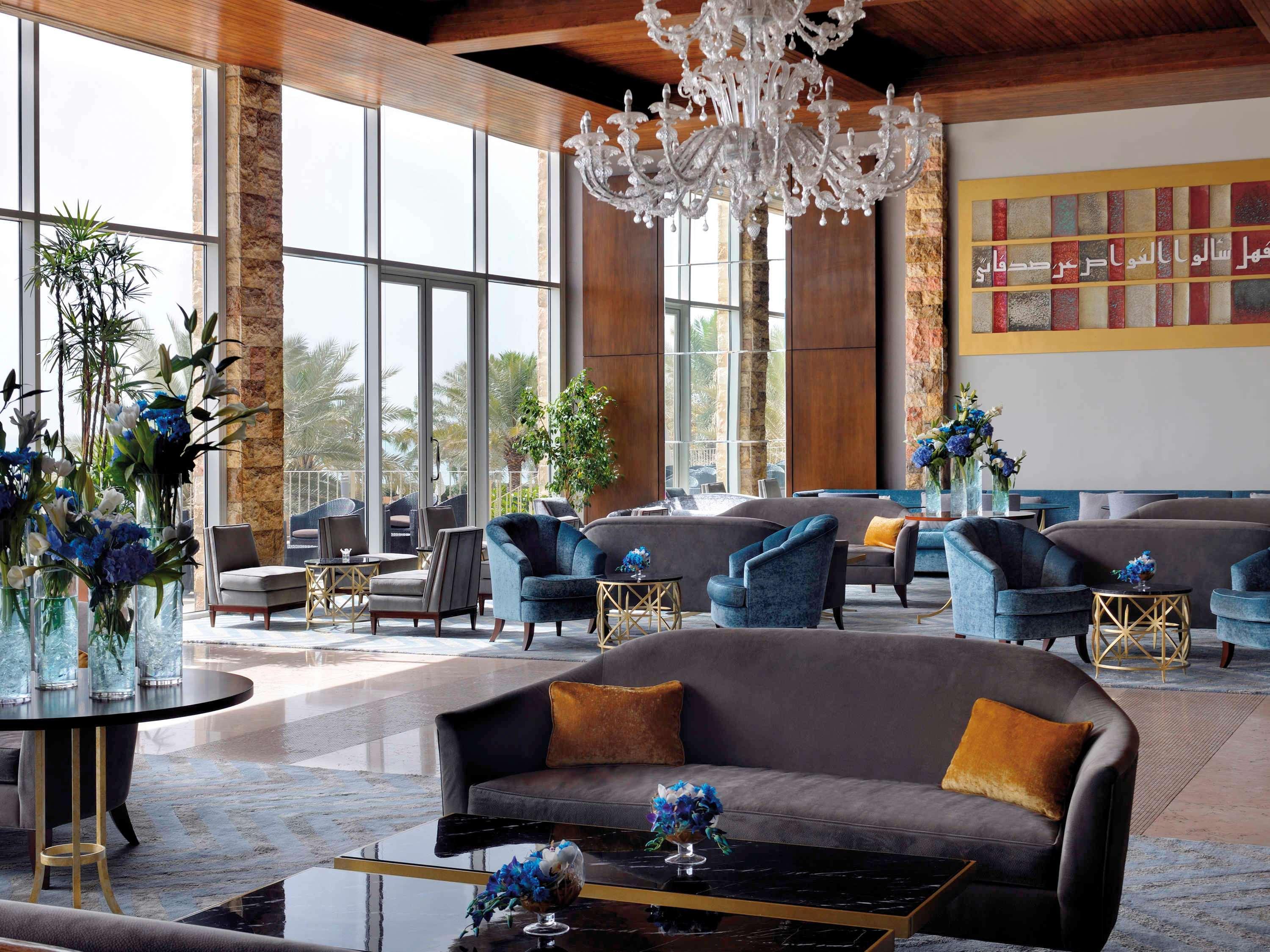 Moevenpick Hotel & Resort Al Bida'A Salmiya Luaran gambar Lobby